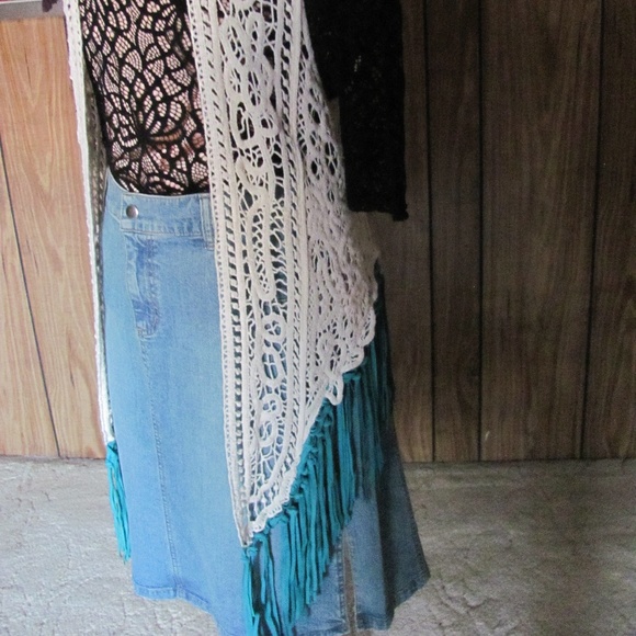 Origami By Vivian  LADIES LACE AND FRINGE VEST  SI - Picture 2 of 8